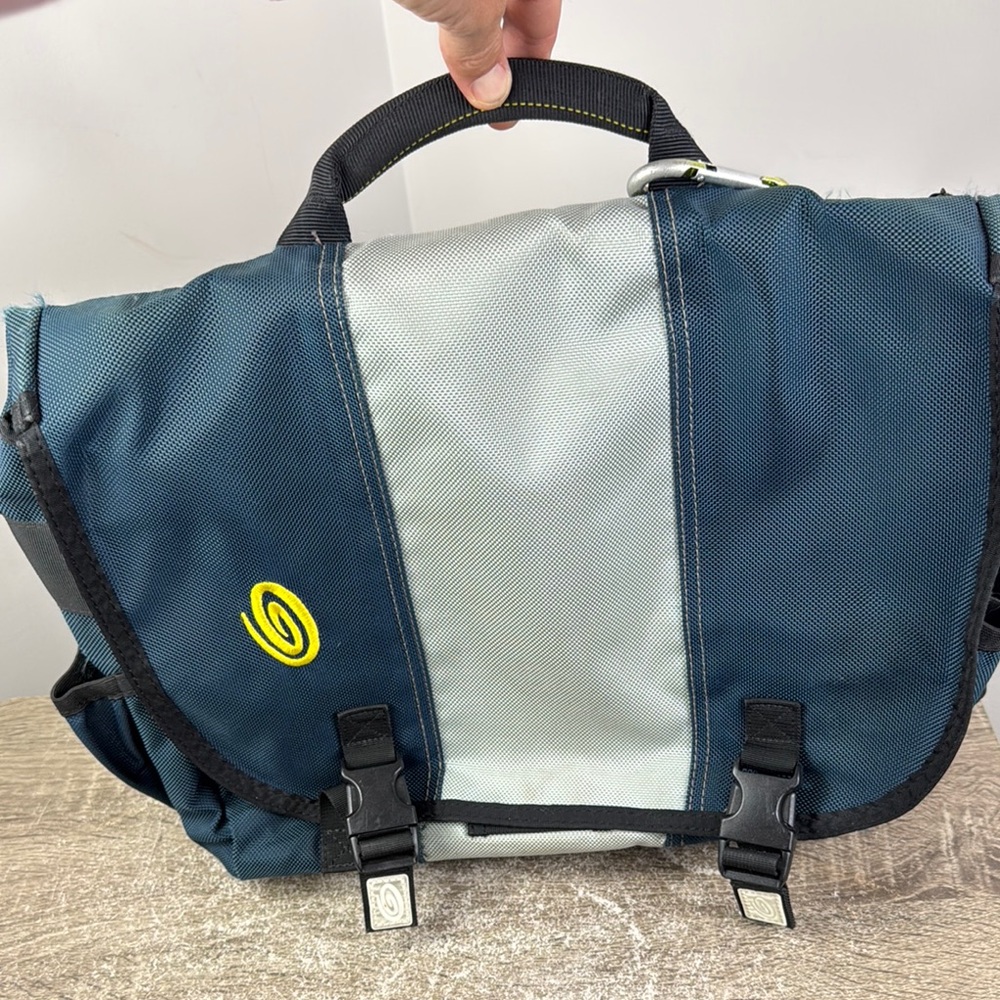 Timbuk2 Classic Laptop Crossbody Messenger Navy Blue Shoulder Strap Adjustable